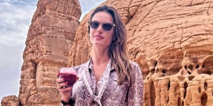 Bottega Veneta BV1122S 003 - As Seen On Alessandra Ambrosio & Sofia Richie - Image 4