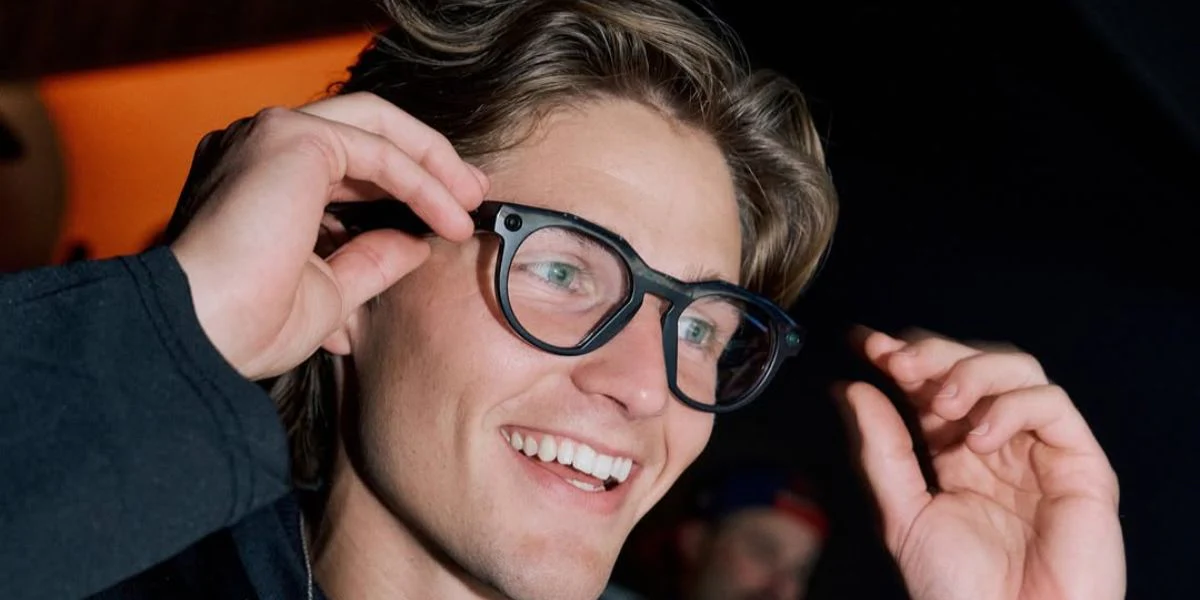 Oakley Meta Hstn OW8002 07 Smart Glasses - As Seen On Chloe Kelly & Bryan Habana - Image 9