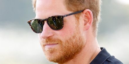 Oliver Peoples Finley Esq. Sun OV5298SU 1454/O9 Matte Sable Tortoise/Green Mirror Gold Polarised VFX - Image 4