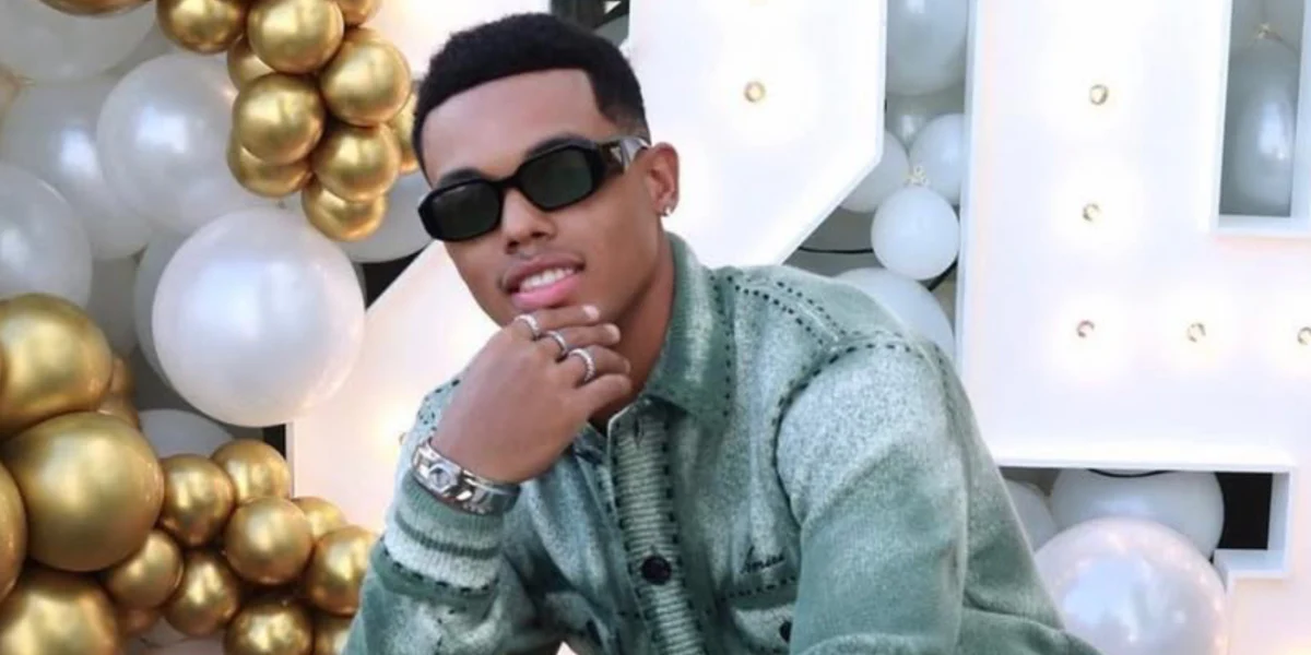 Prada PR 17WS 1AB5S0 Symbole Sunglasses - As Seen On Lamine Yamal & Travis Barker - Image 25
