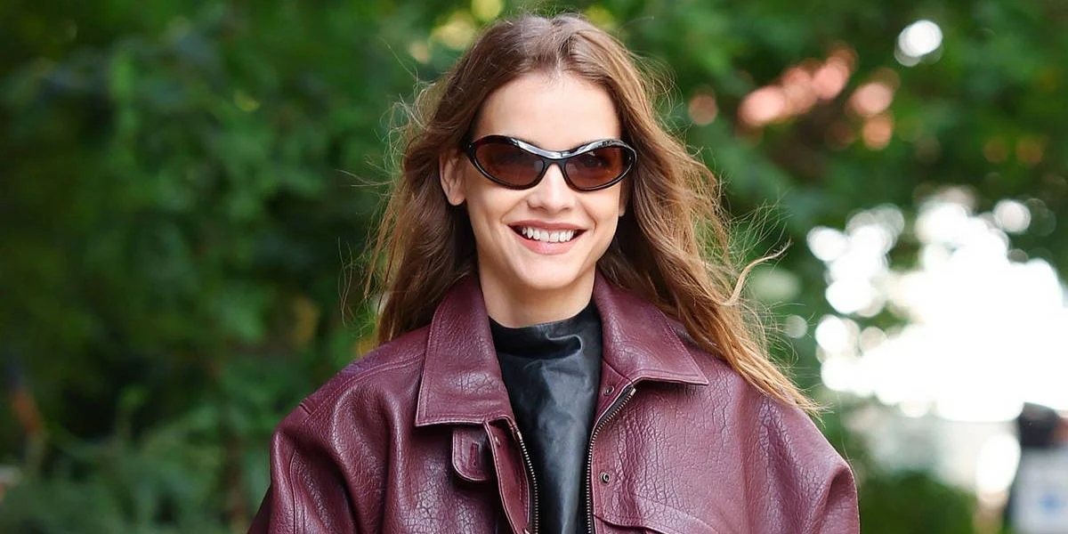 Prada PR A20S 17N10D - As Seen On Barbara Palvin - Image 4