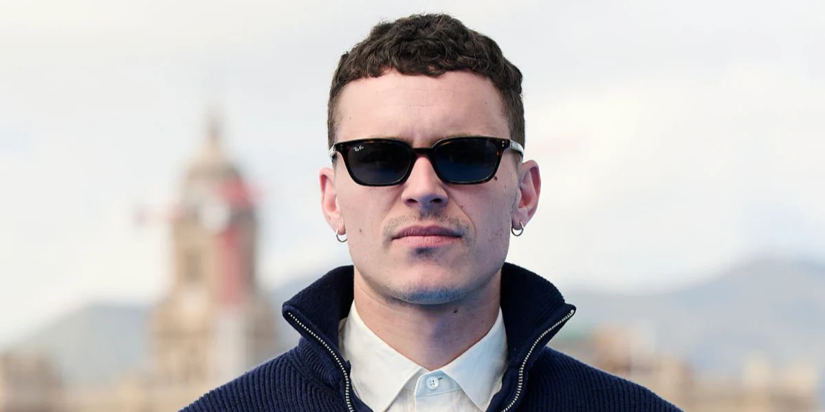 Ray-Ban Zaya RB 4456 1359/87 - As Seen On Aron Piper - Image 6