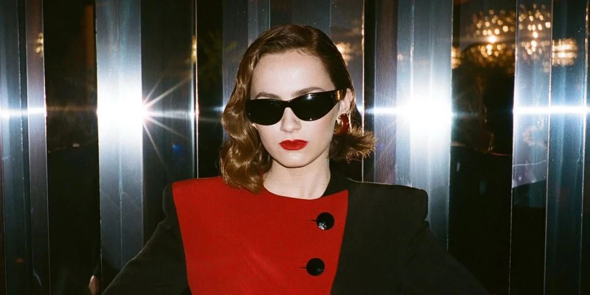 Saint Laurent Sun SL 329 001 - As Seen On Maude Apatow & Emily Alyn Lind - Image 4