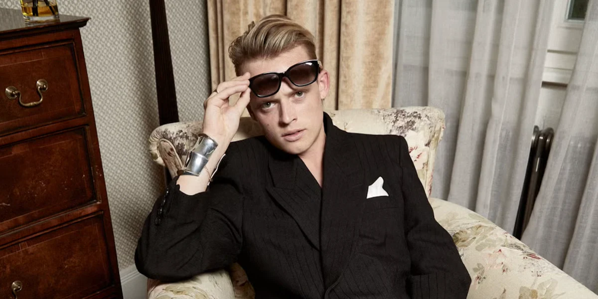 Saint Laurent Sun SL 522 001 - As Seen On Jacob Elordi & Jessie Andrews - Image 8