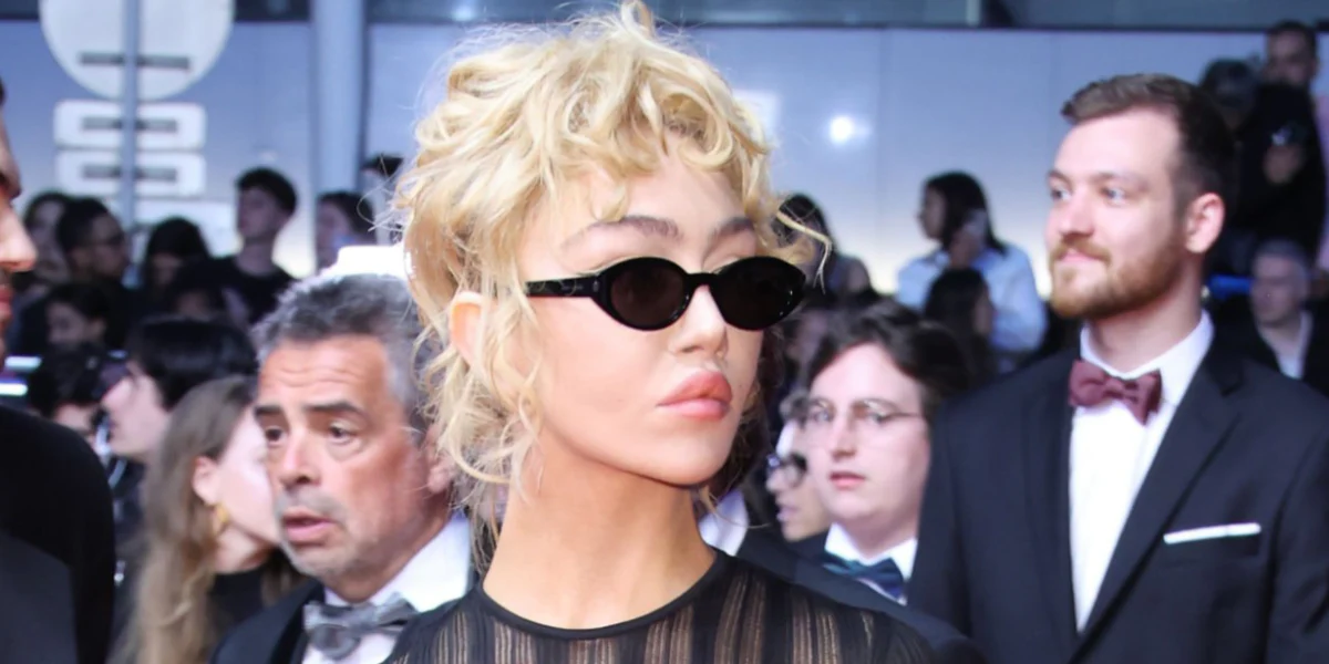 Saint Laurent Sun SL 567 001 - As Seen Zoe Kravitz & Hande Ercel - Image 13
